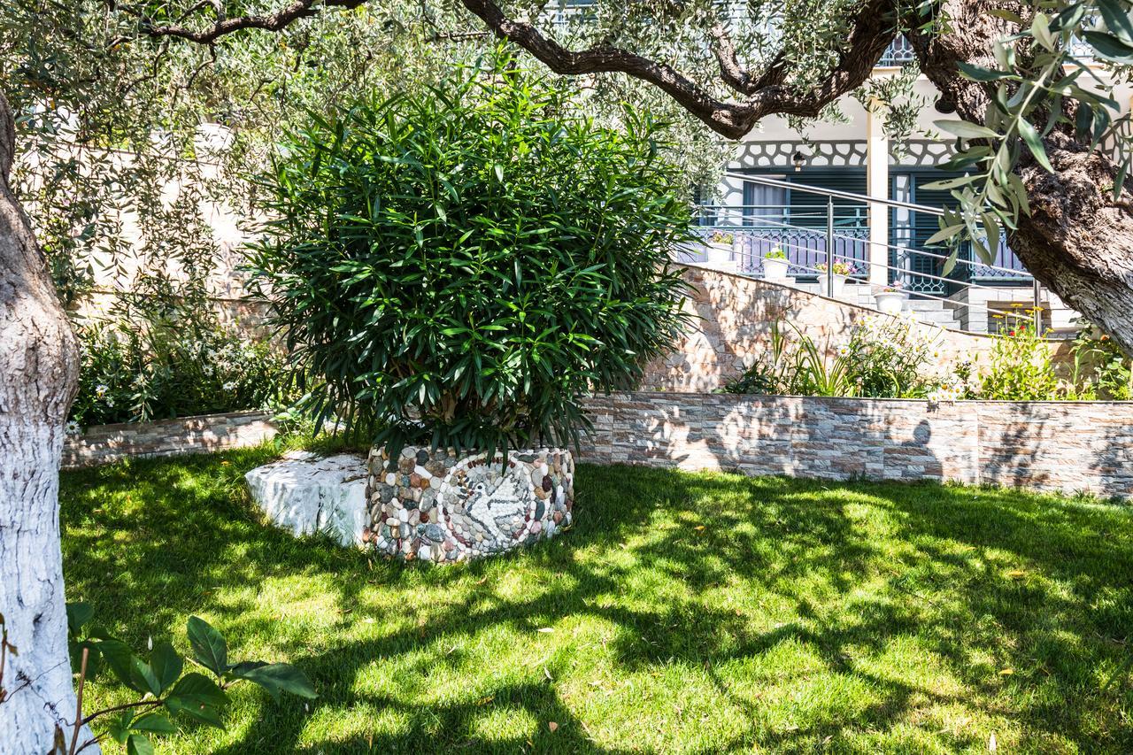 לימנאס Hotel Villa Nisteri מראה חיצוני תמונה